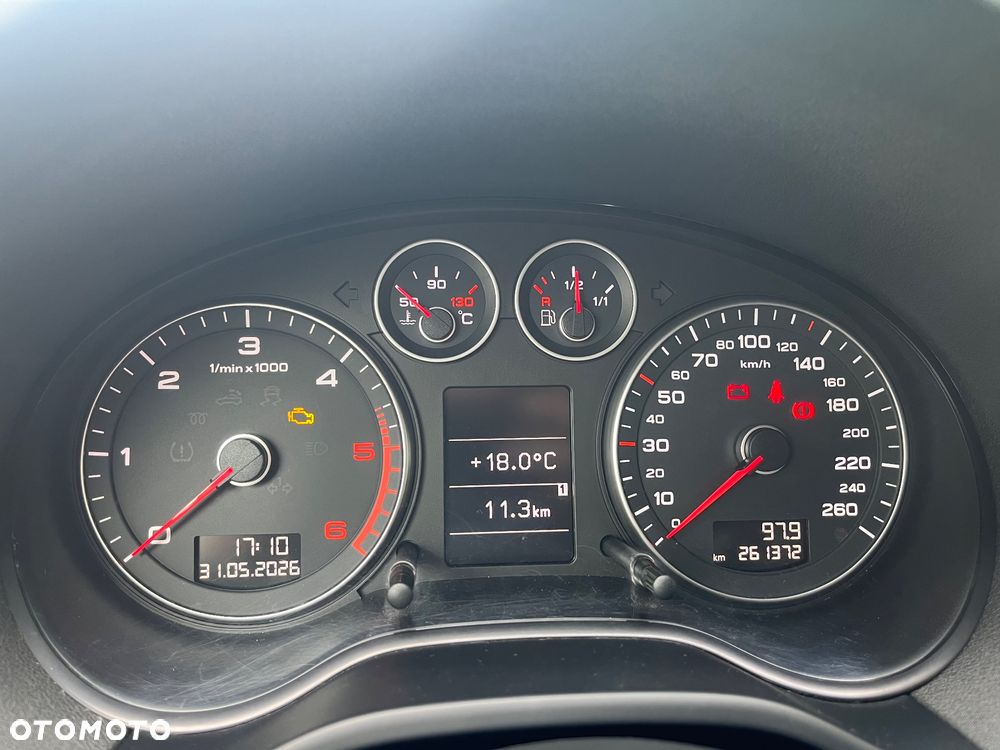 Audi A3 Sportback 1.6 TDI DPF Ambiente - 16