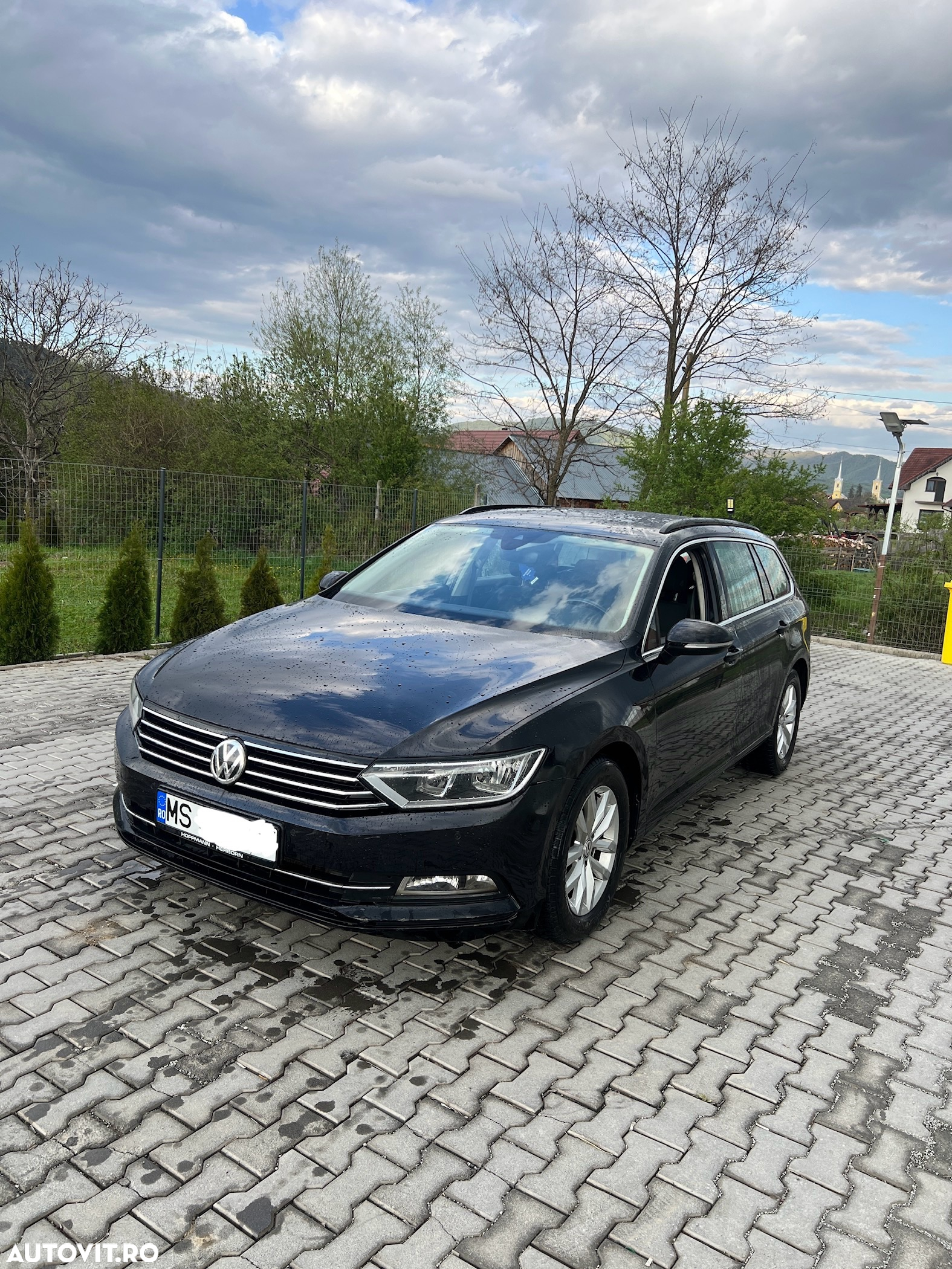 Volkswagen Passat Variant 2.0 TDI DSG Highline - 2