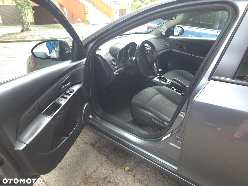 Chevrolet Cruze - 8