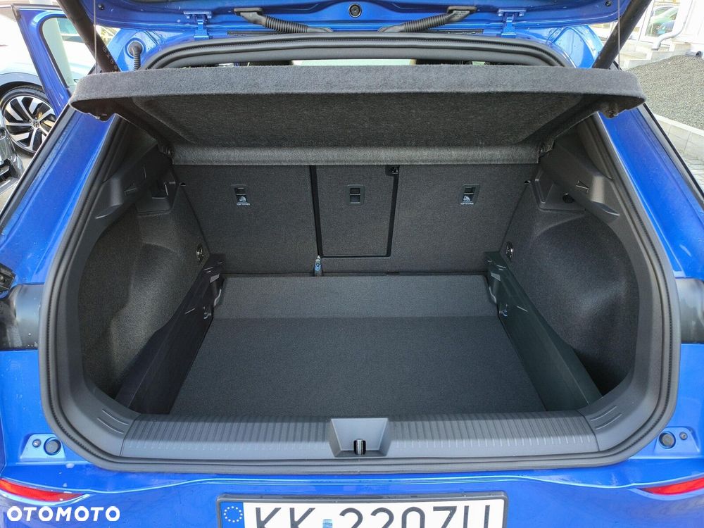 Volkswagen T-Roc 1.5 eTSI R-Line DSG - 11