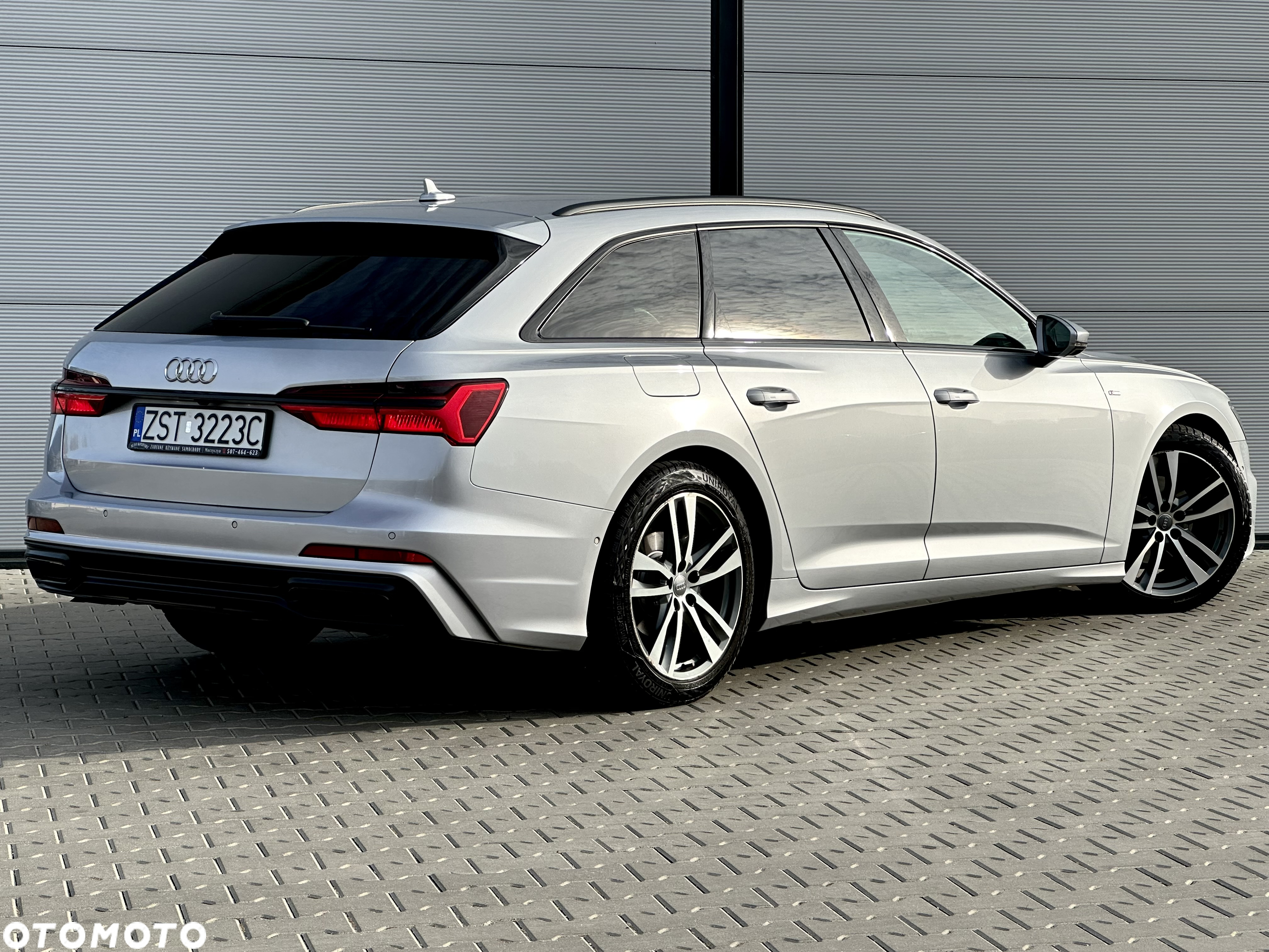 Audi A6 Avant 40 TDI S tronic S line - 17