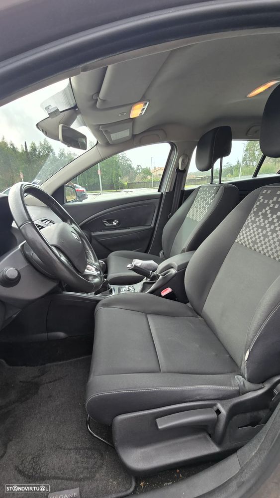 Renault Mégane Sport Tourer 1.5 dCi Dynamique - 4