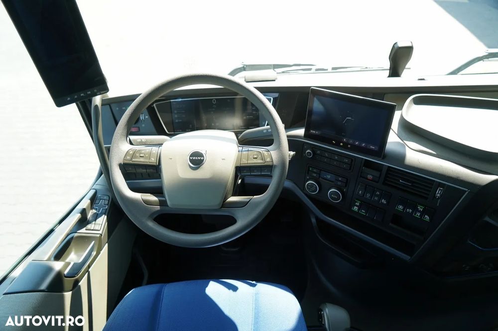 Volvo FH 500 / COMBINAT TANDEM / 120 M3 / TRANSIT / I-SAVE / AER CONDIȚIONAT PARCARE / DIRECȚIE PUNTE RIDICATĂ / ȘINCĂLĂTORI CAMION / WECON / 2025 - 33