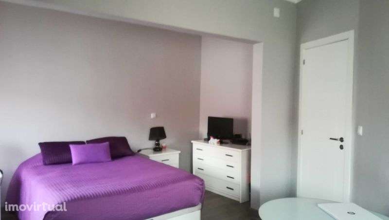 Apartamento T 1 + 1 Em Queluz - Grande imagem: 2/12