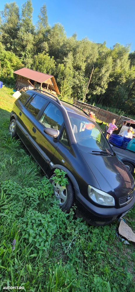 Opel Zafira 1.6 Elegance - 1