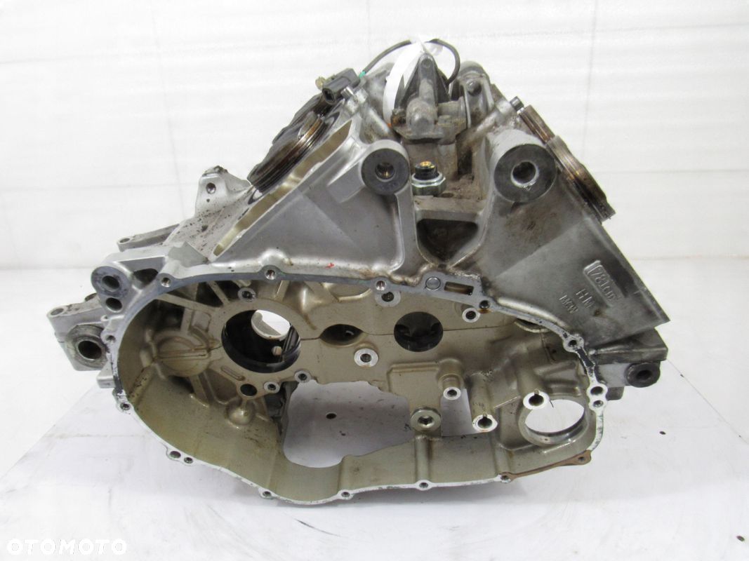 Blok / kartery / cylindry + tłoki Honda VFR 800 X, 12r ABS Crossrunner SC60 - 1
