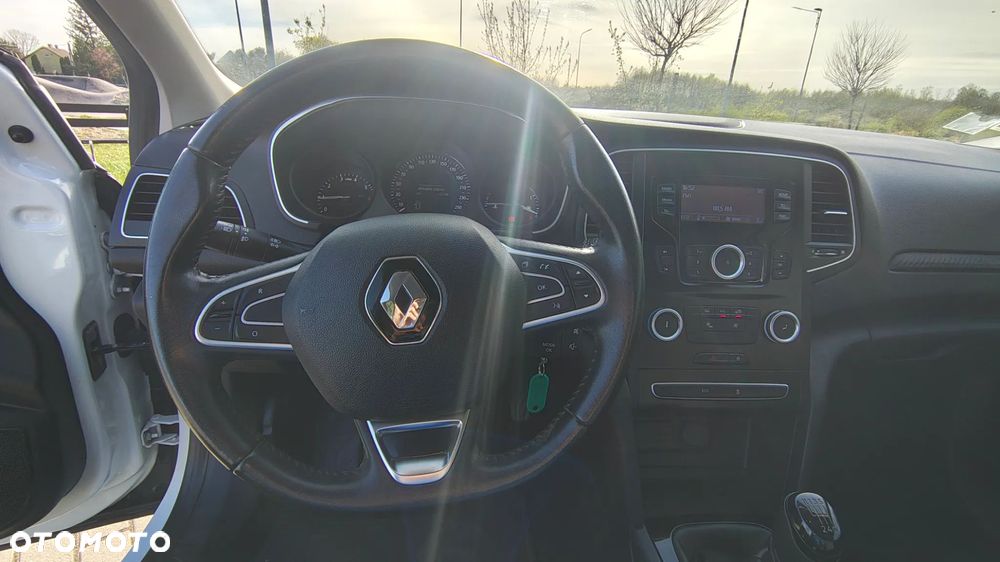 Renault Megane ENERGY TCe 100 LIMITED - 22