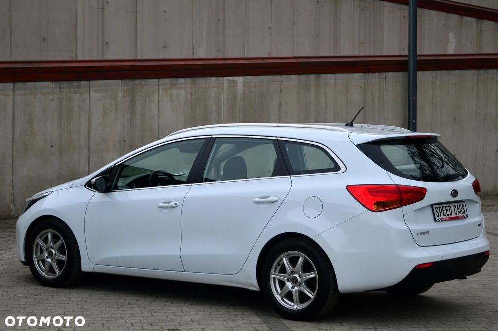 Kia Ceed - 6