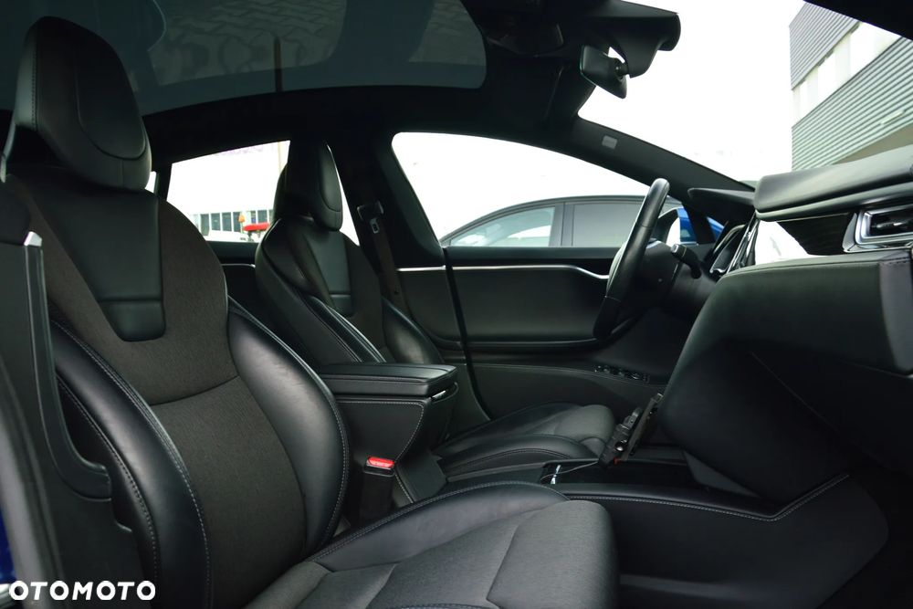 Tesla Model S 75 - 17