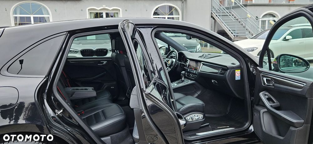 Porsche Macan Turbo - 18