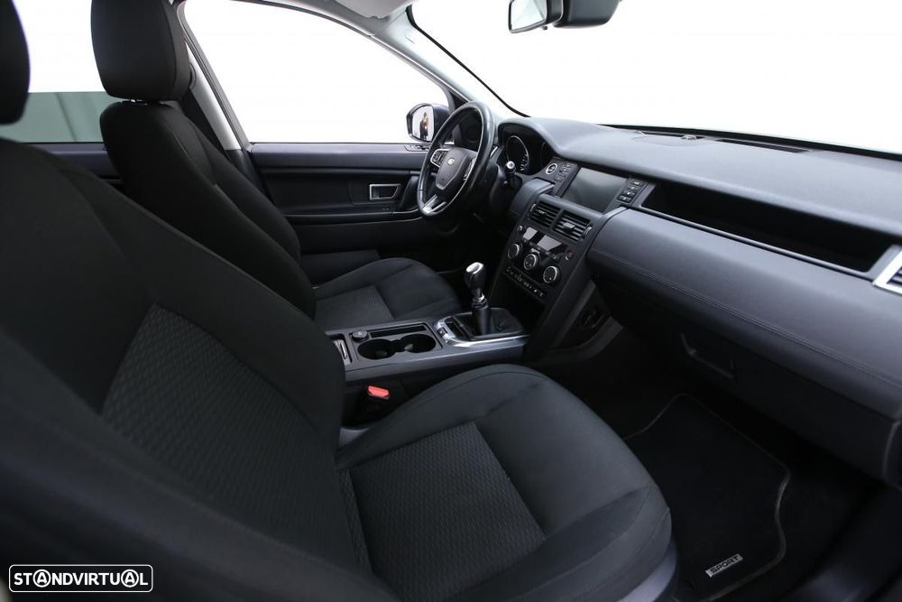 Land Rover Discovery Sport 2.0 eD4 SE - 9
