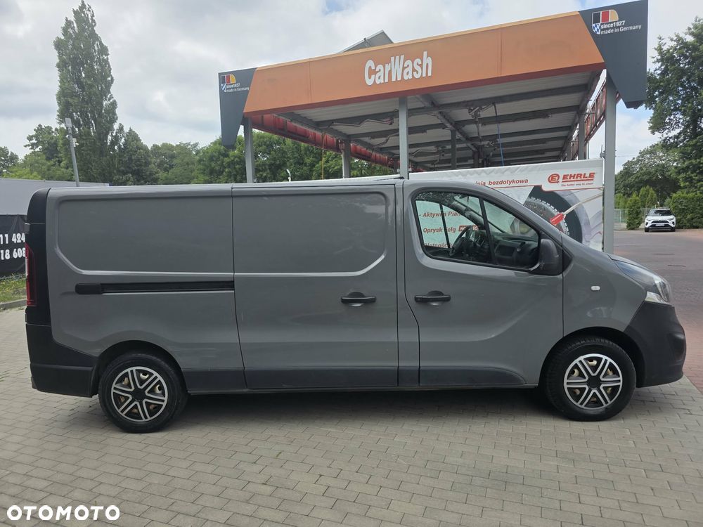 Opel Vivaro - 8