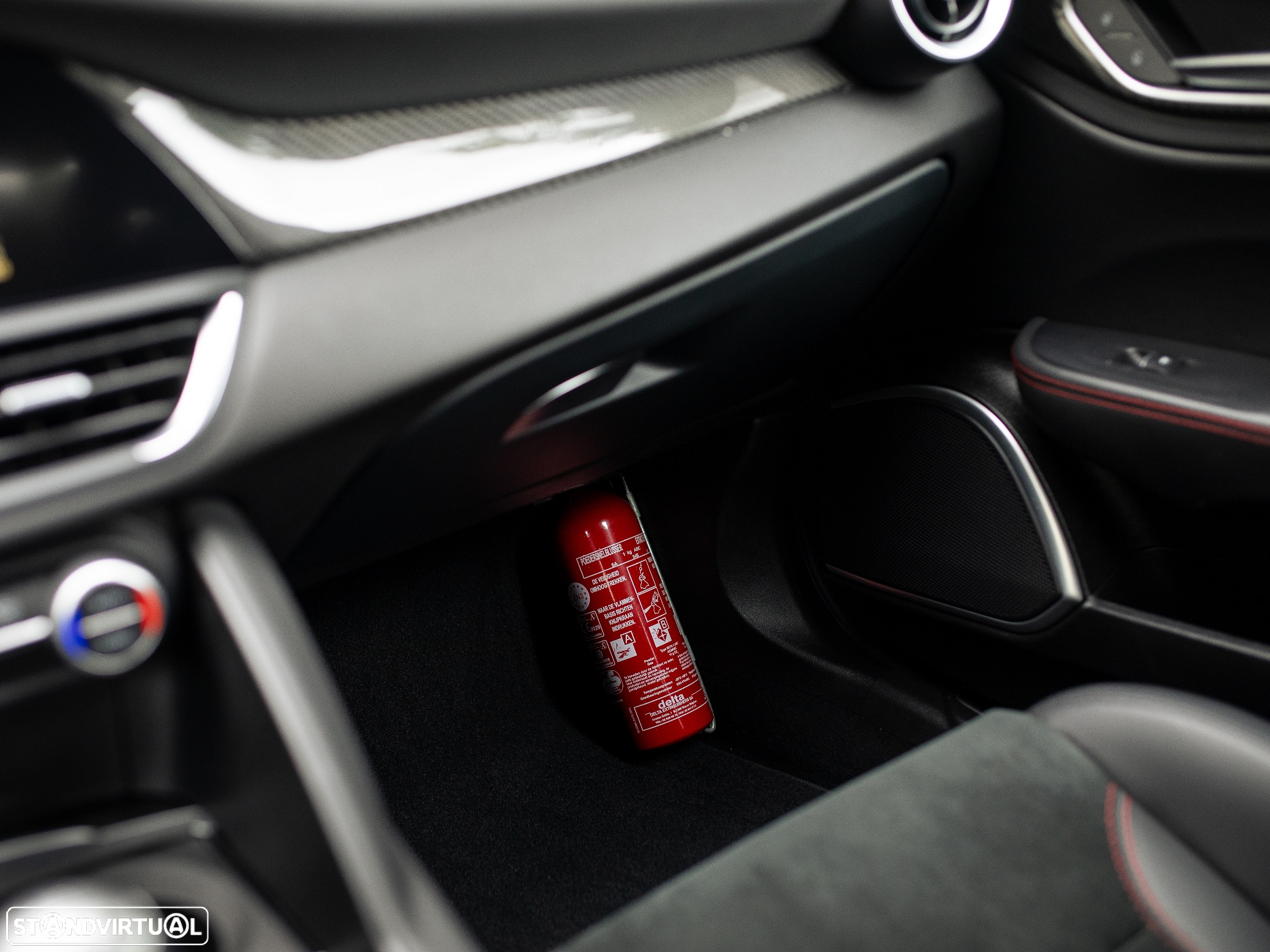 Alfa Romeo Giulia 2.9 Bi-Turbo Quadrifoglio - 38