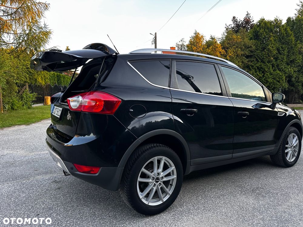 Ford Kuga 2.0 TDCi 2x4 Titanium - 19
