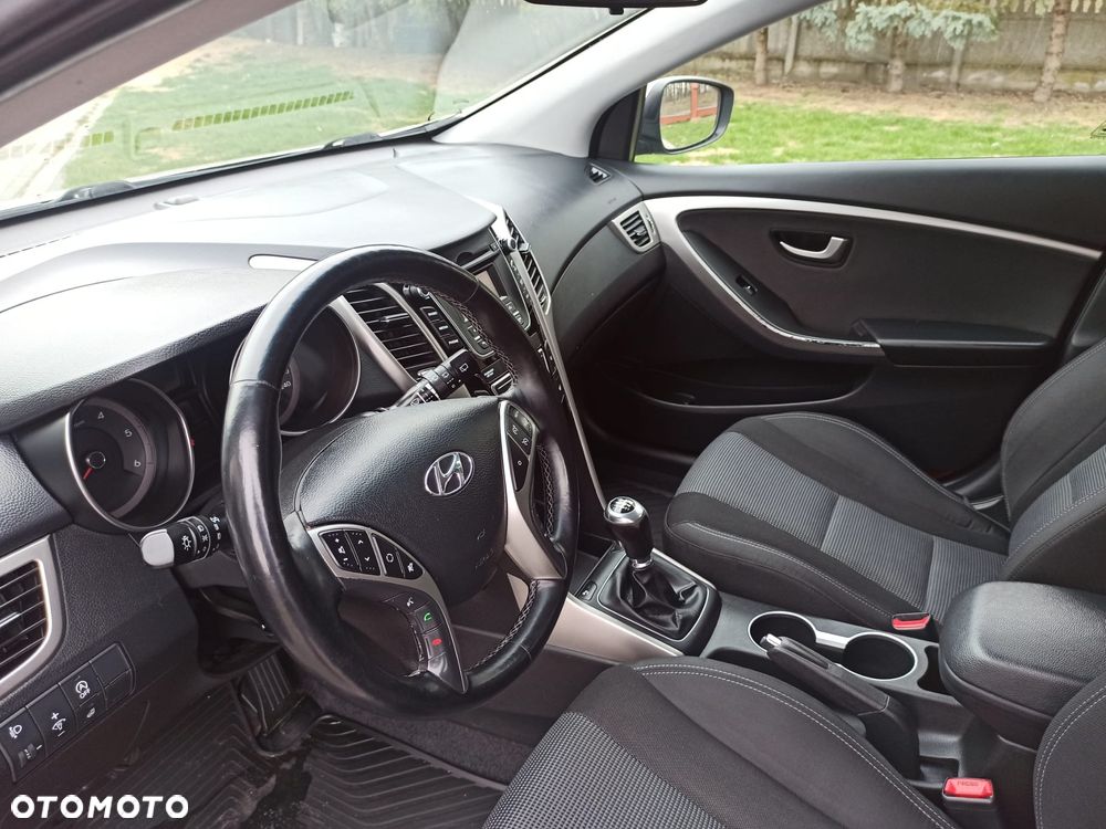 Hyundai i30 1.6 CRDi Comfort - 13