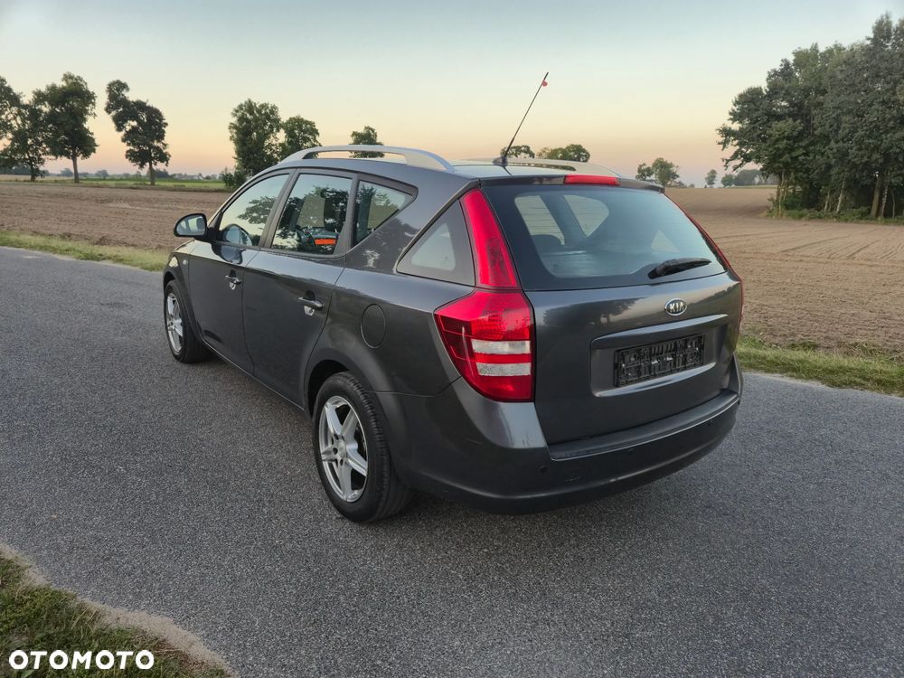 Kia Ceed - 17