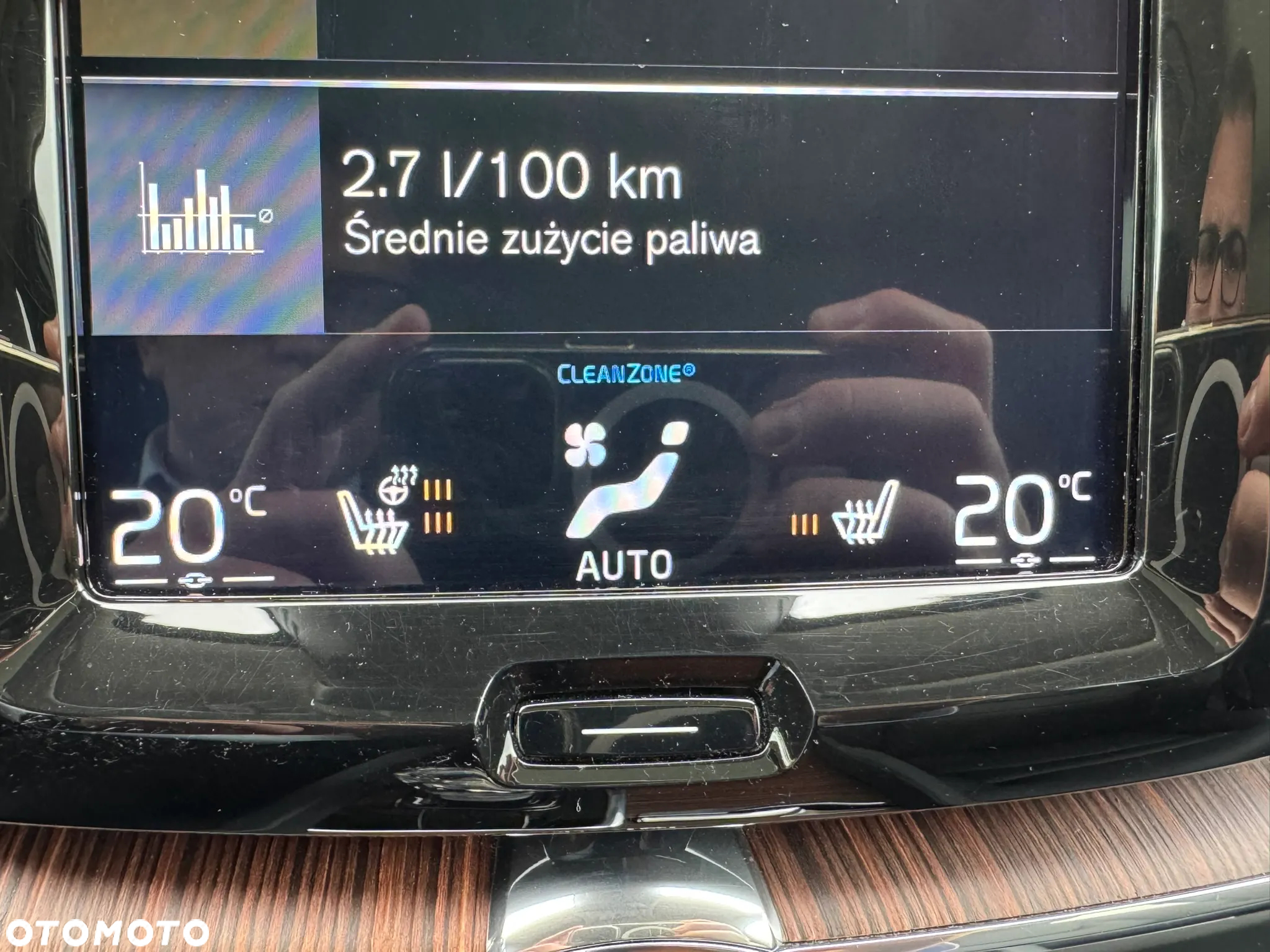 Volvo XC 60 T8 AWD Plug-In Hybrid Inscription - 19