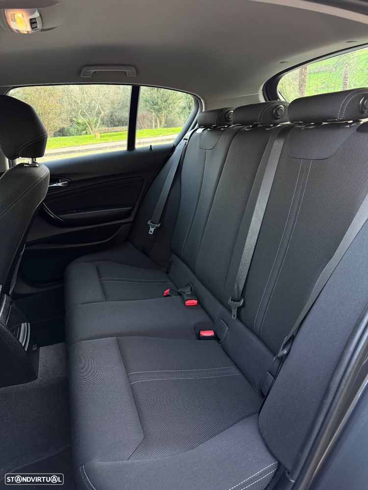 BMW 116 d Sport Line - 13