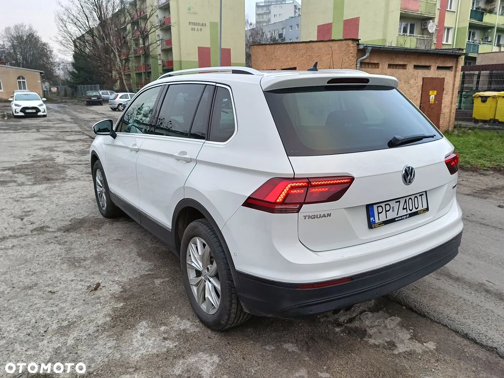 Volkswagen Tiguan - 5