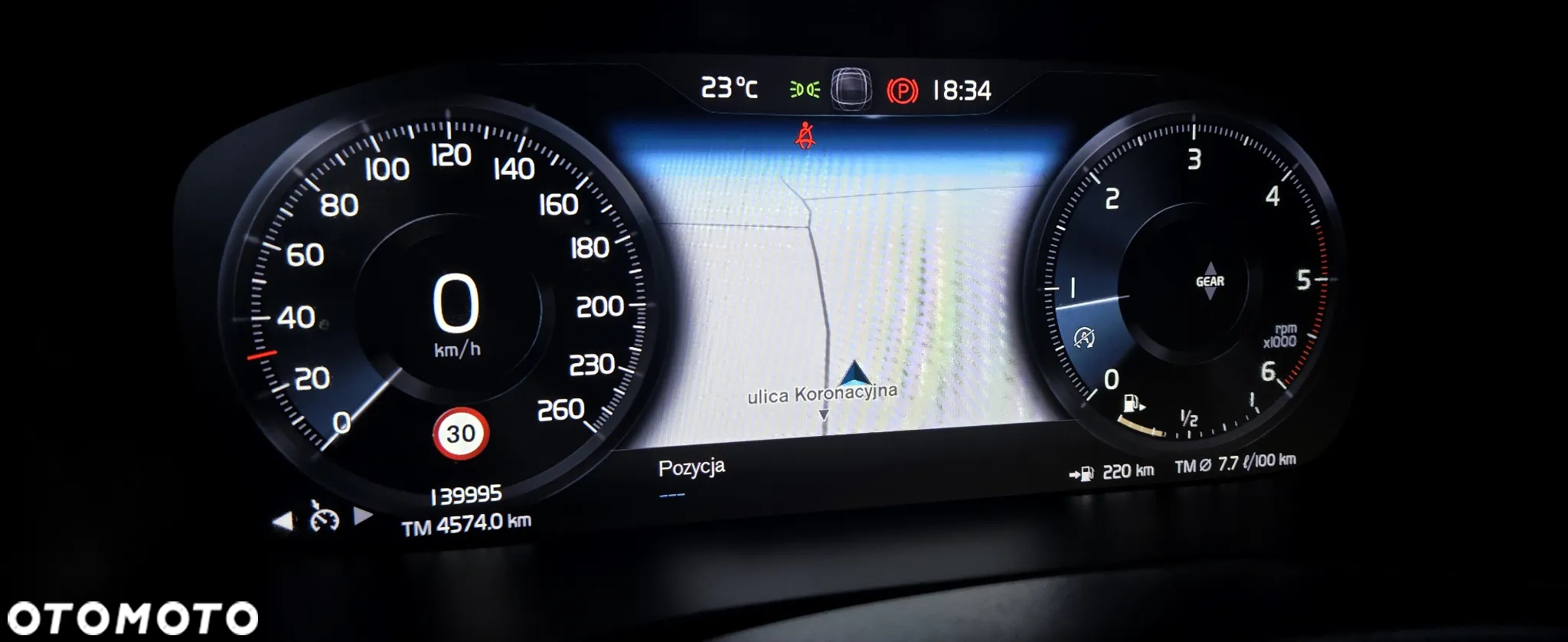 Volvo XC 40 D3 Momentum Pro - 25