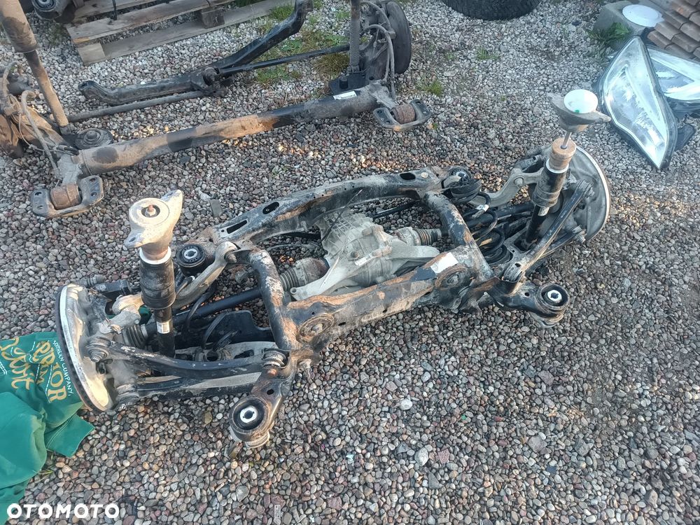 AUDI A5 8W QUATTRO 2.0 TURBO BENZYNA  5D BELKA SANKI TYŁ KOMPLET DYFER 0DB500043G