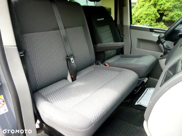 Volkswagen Transporter - 26