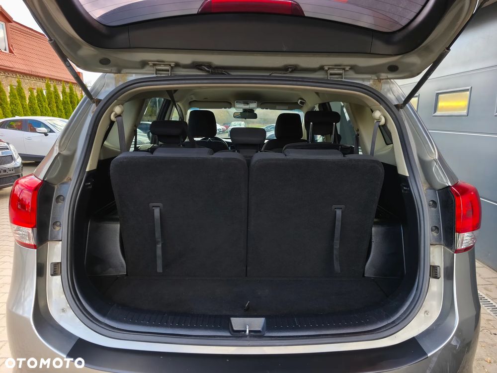 Kia Carens 1.6 GDI XL 7os EU6 - 9