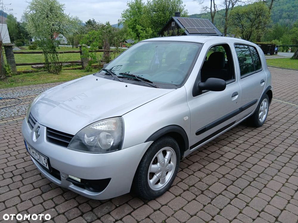 Renault Clio - 16