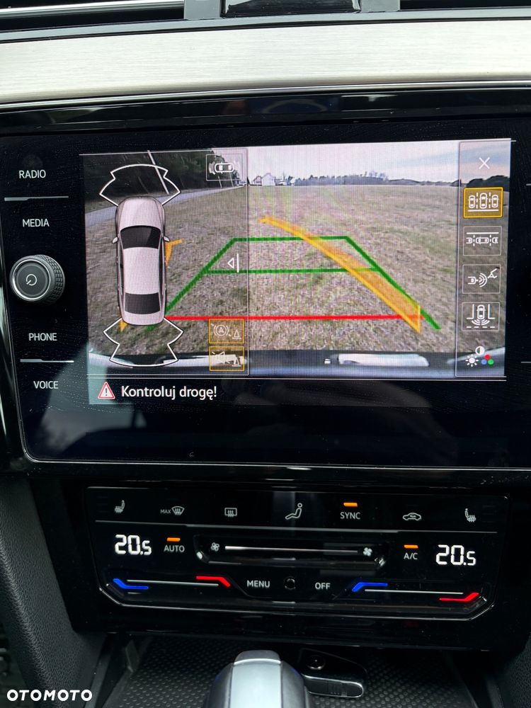 Volkswagen Passat 2.0 TSI Elegance DSG - 18