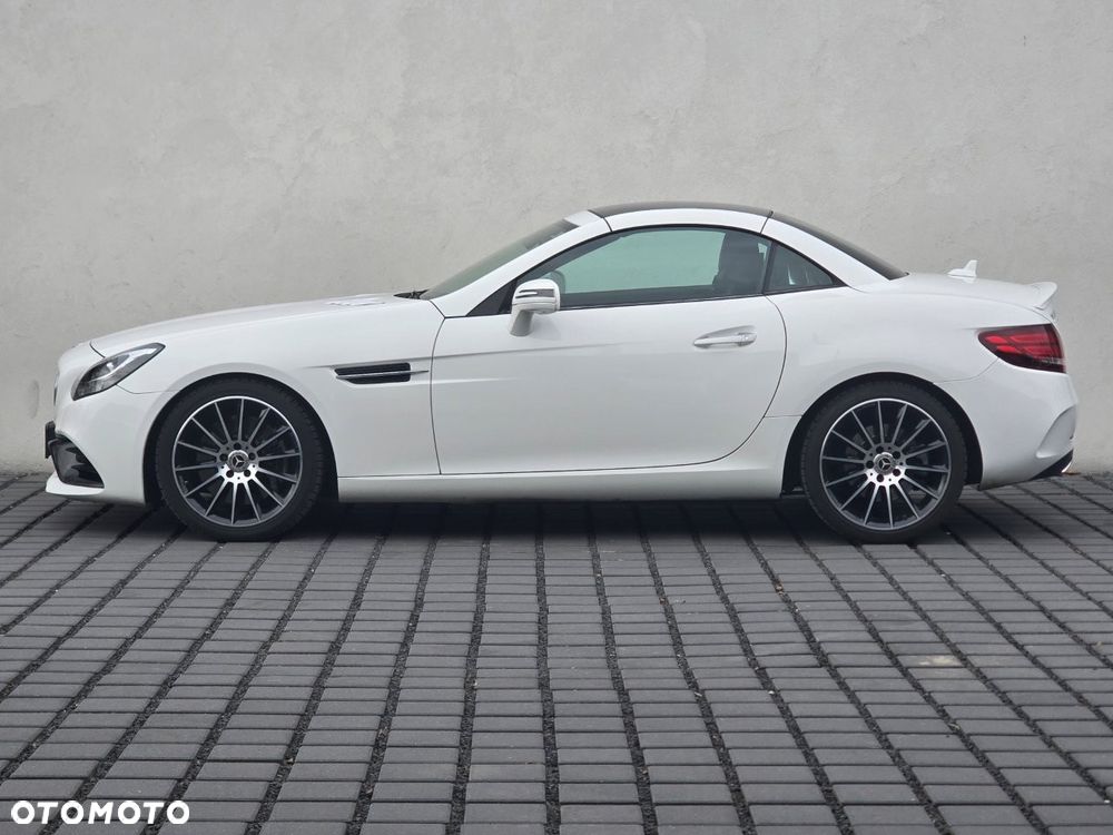 Mercedes-Benz SLC 300 9G-TRONIC Final Edition - 5