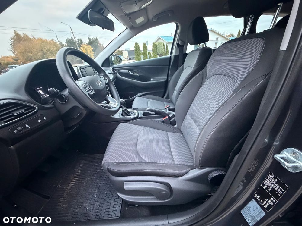 Hyundai i30 - 30