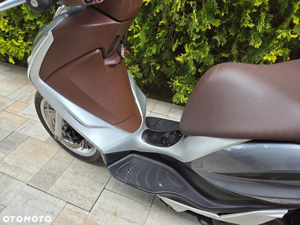 Piaggio Medley - 11