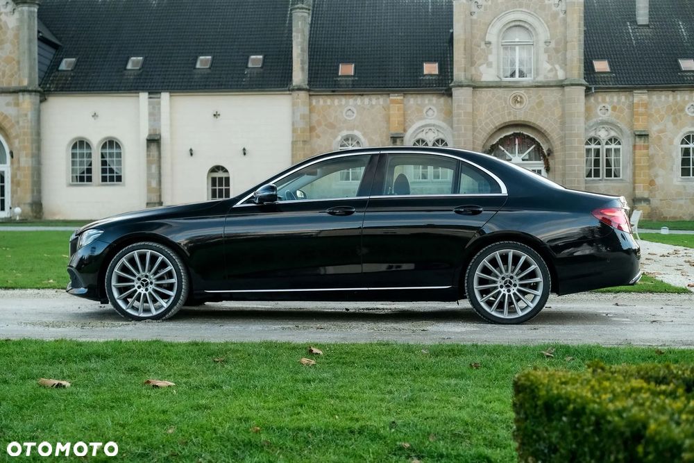 Mercedes-Benz Klasa E 220 d 9G-TRONIC - 34