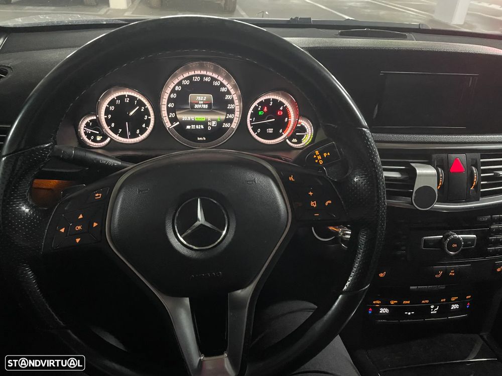 Mercedes-Benz E 300 Bluetec Hybrid Avantgarde - 17