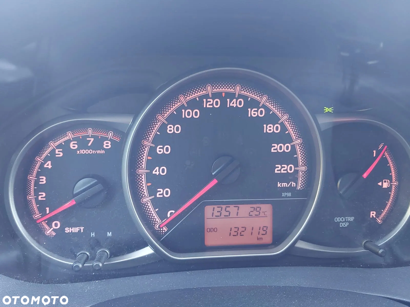 Toyota Yaris 1.33 Premium - 7