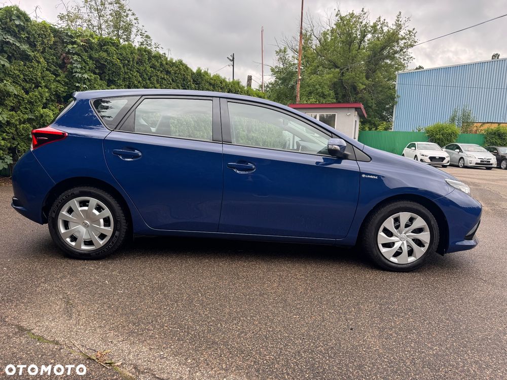 Toyota Auris 1.33 Dual-VVT-i Design Edition - 12