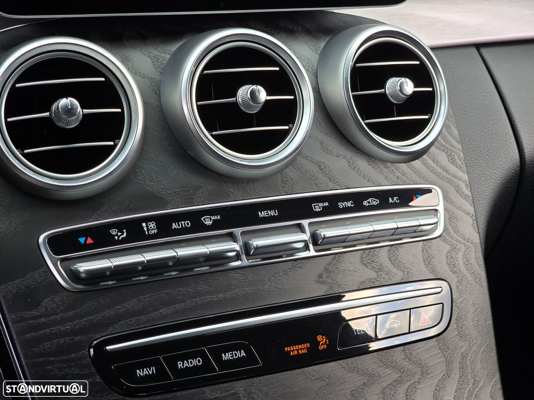Mercedes-Benz C 220 d Station 9G-TRONIC AMG Line - 33