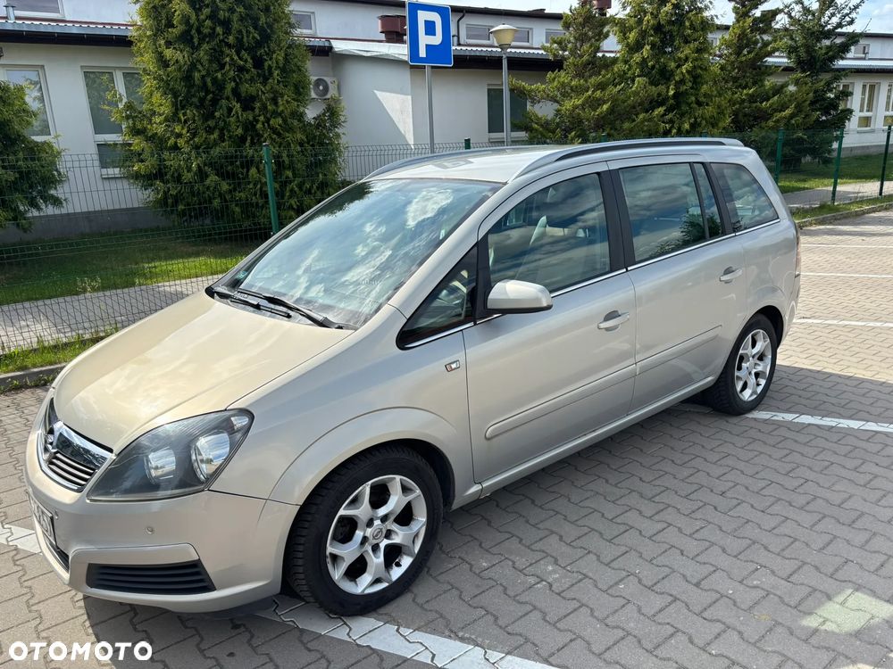 Opel Zafira 1.9 CDTI Cosmo - 2