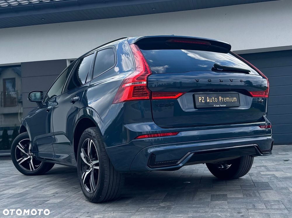 Volvo XC 60 B4 D AWD Plus Dark - 3