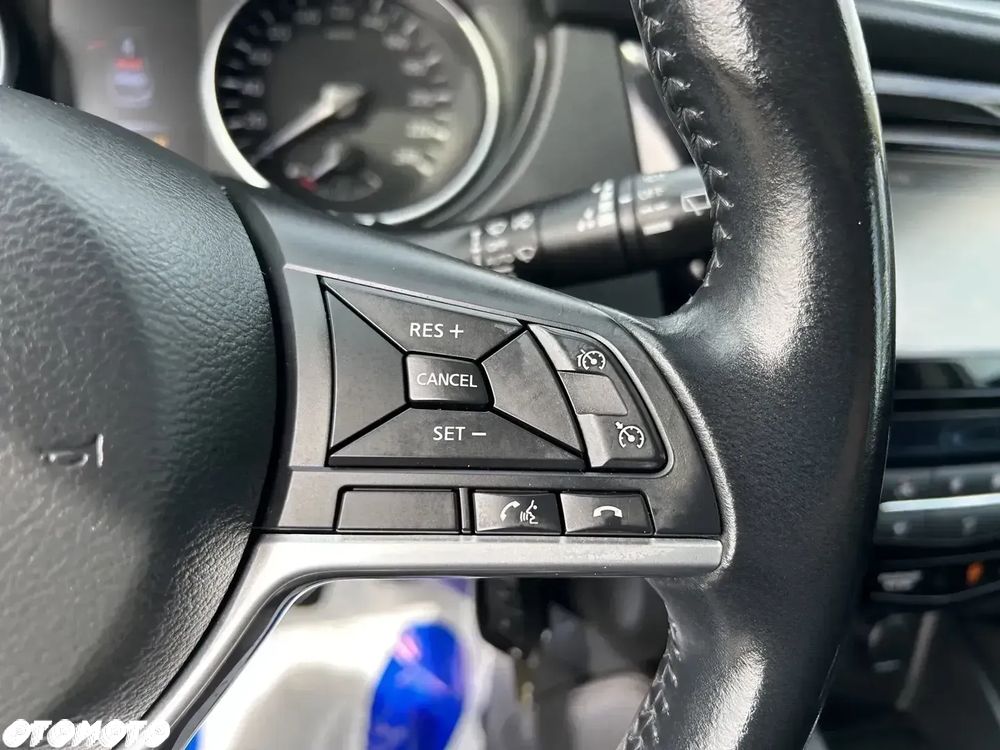 Nissan Qashqai 1.2 DIG-T N-Vision - 18