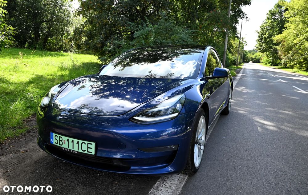 Tesla Model 3 Long Range AWD - 3