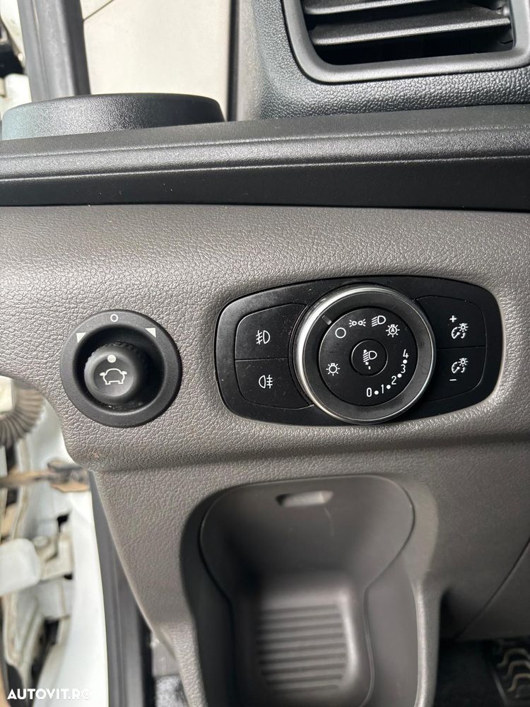 Ford Transit - 19