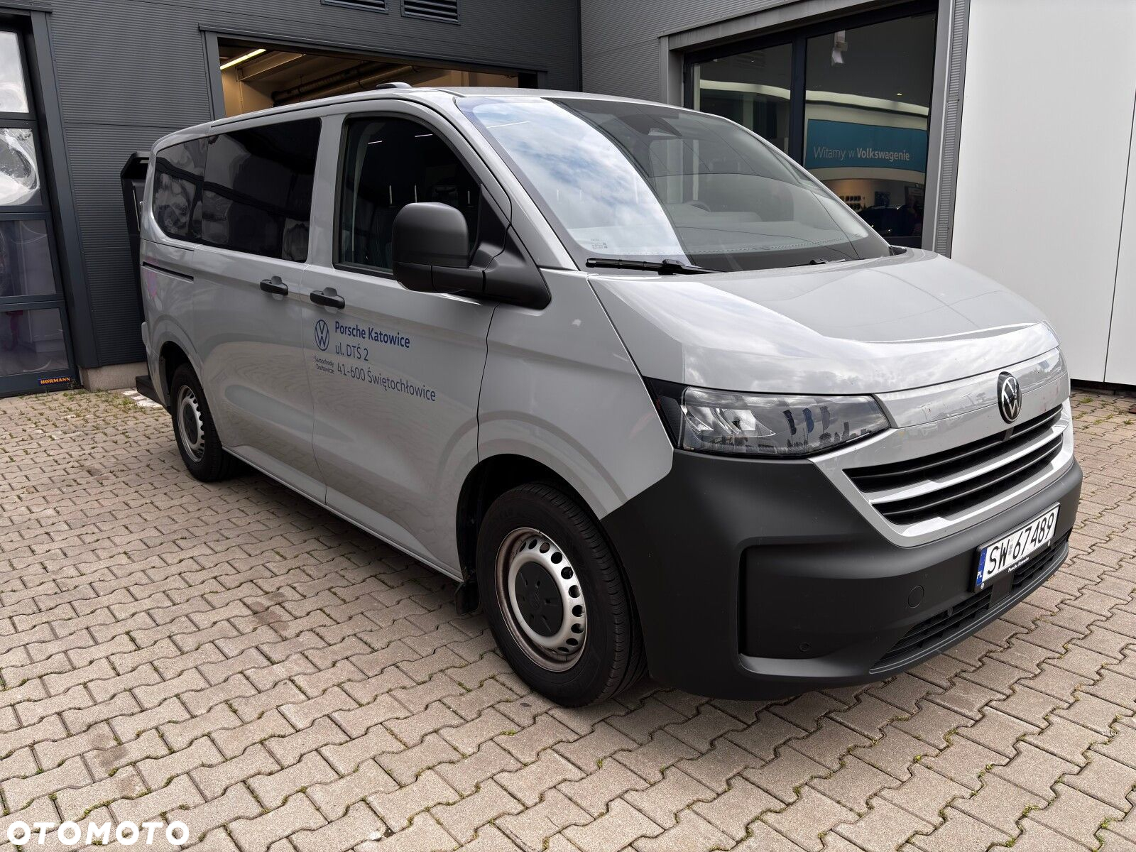 Volkswagen Transporter 2.0 TDI 150 KM 8-automat 8m L1 - 8