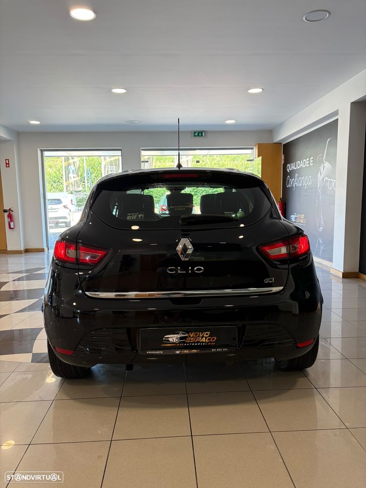 Renault Clio 1.5 dCi Dynamique S - 4