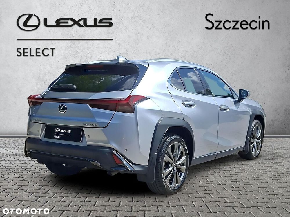 Lexus UX 300h F Sport Design - 5