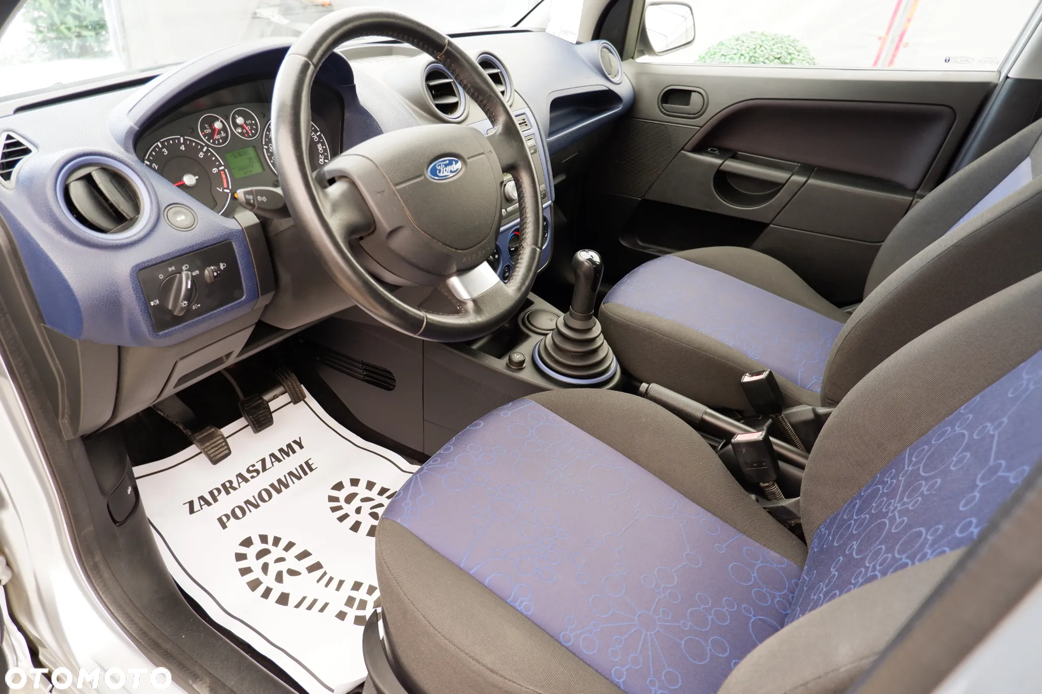 Ford Fiesta - 9