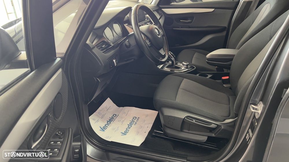 BMW 216 Active Tourer d Aut. Luxury Line - 11
