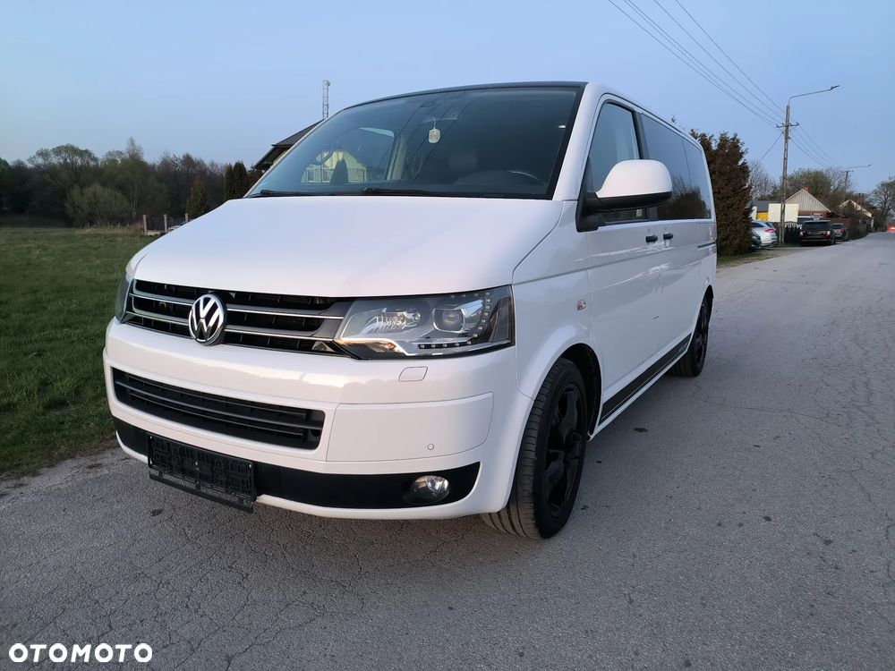 Volkswagen Multivan - 22