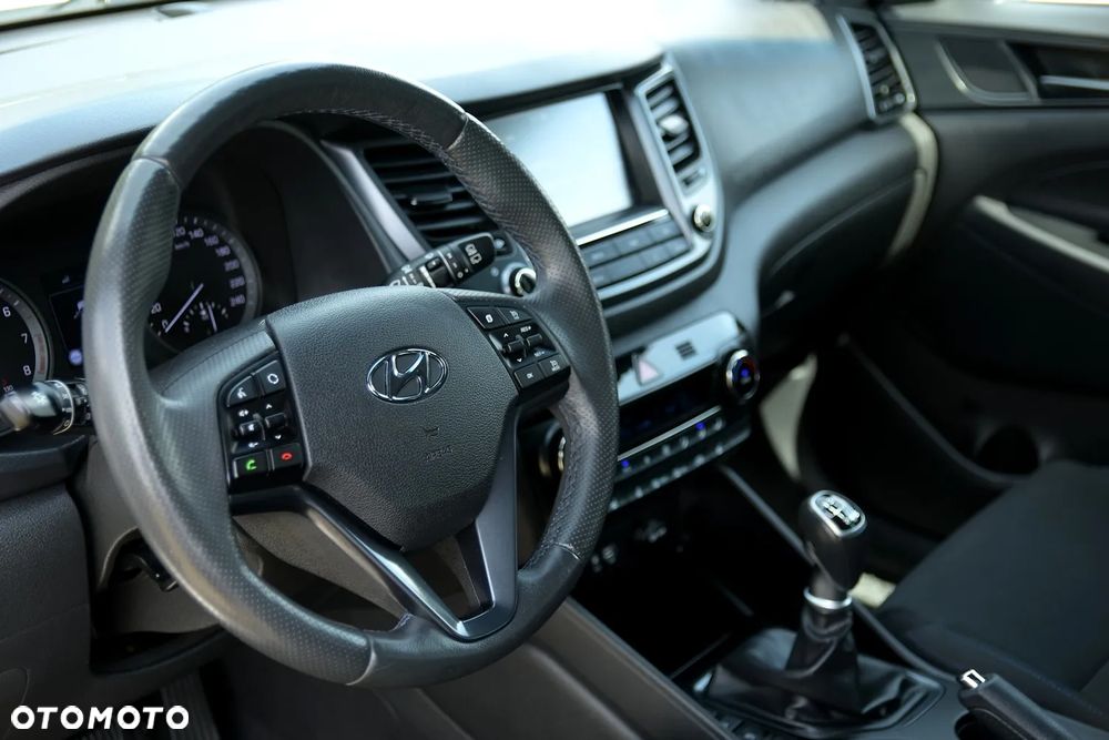 Hyundai Tucson blue 1.6 GDi 2WD Passion - 26