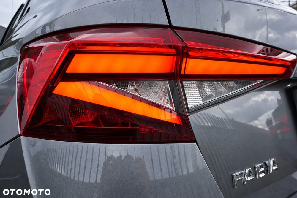 Skoda Fabia 1.0 Ambition - 10